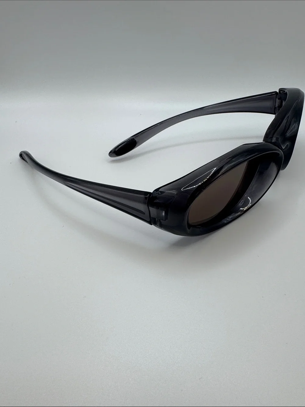 Women's Black Oval Sunglasses with Brown Lenses - UV400 Protection